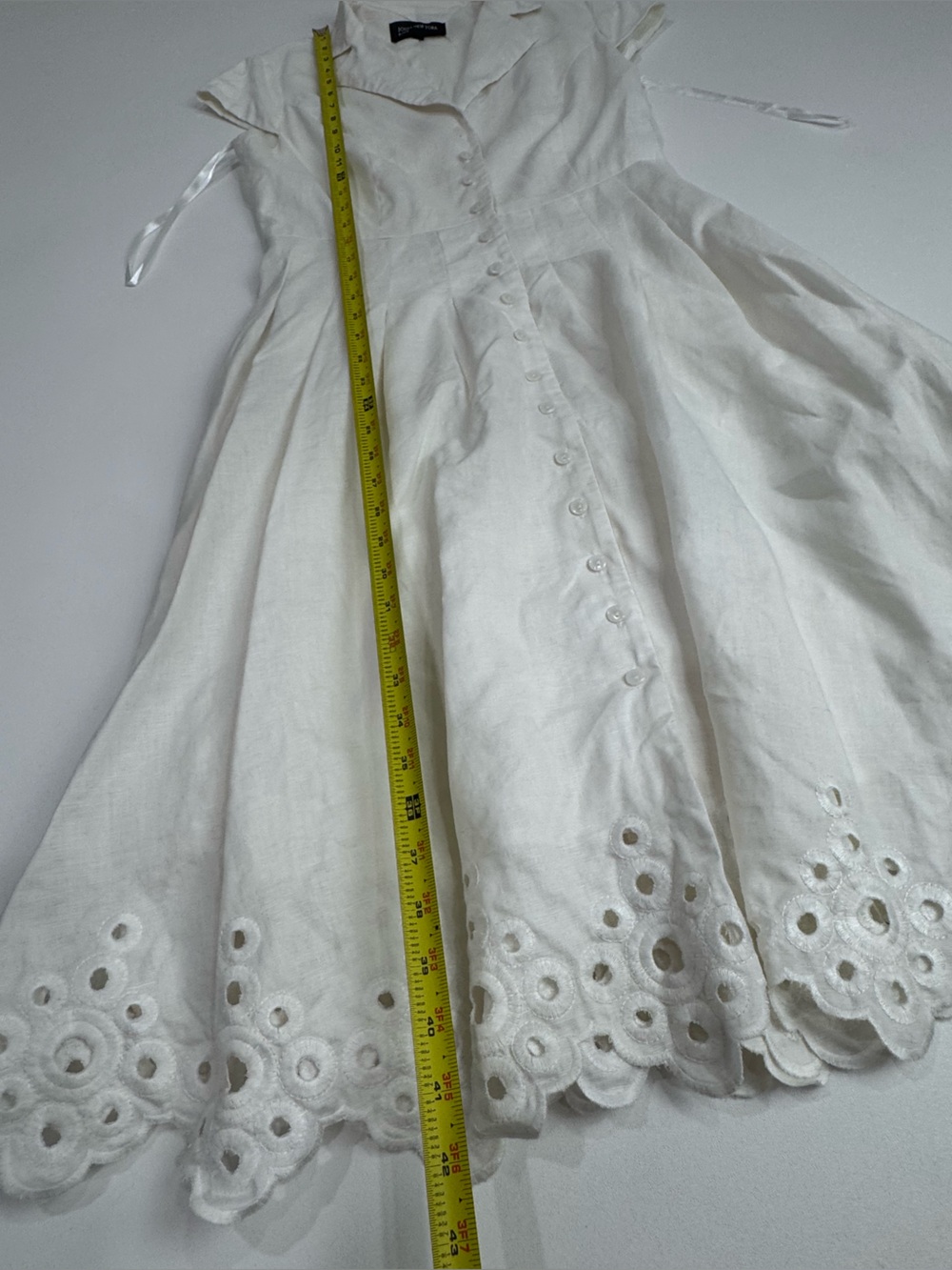 Jones New York White Linen Eyelet Shirt Dress Size 4 Button Front Midi - Picture 9 of 11